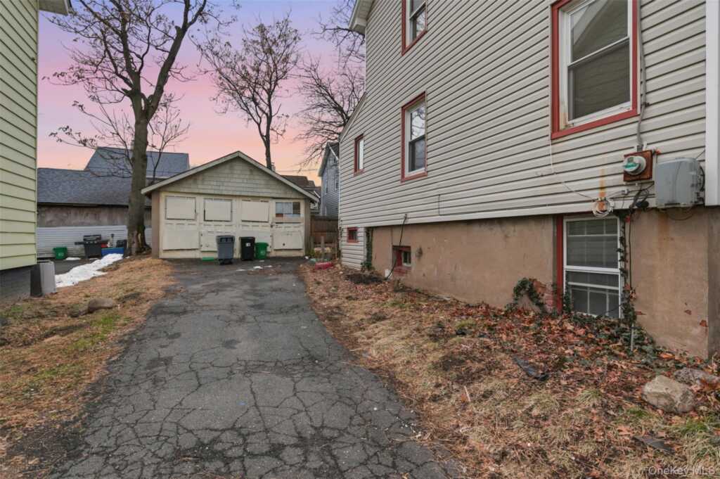 105 Jackson Avenue, Nyack, NY 10960 - Photo 19 of 29