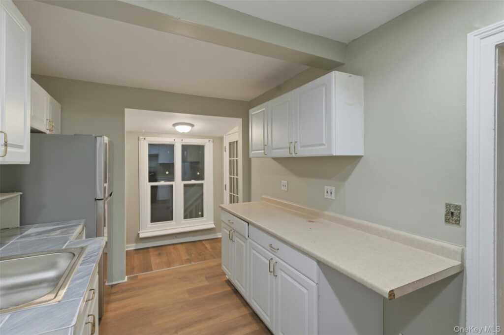 105 Jackson Avenue, Nyack, NY 10960 - Photo 6 of 29