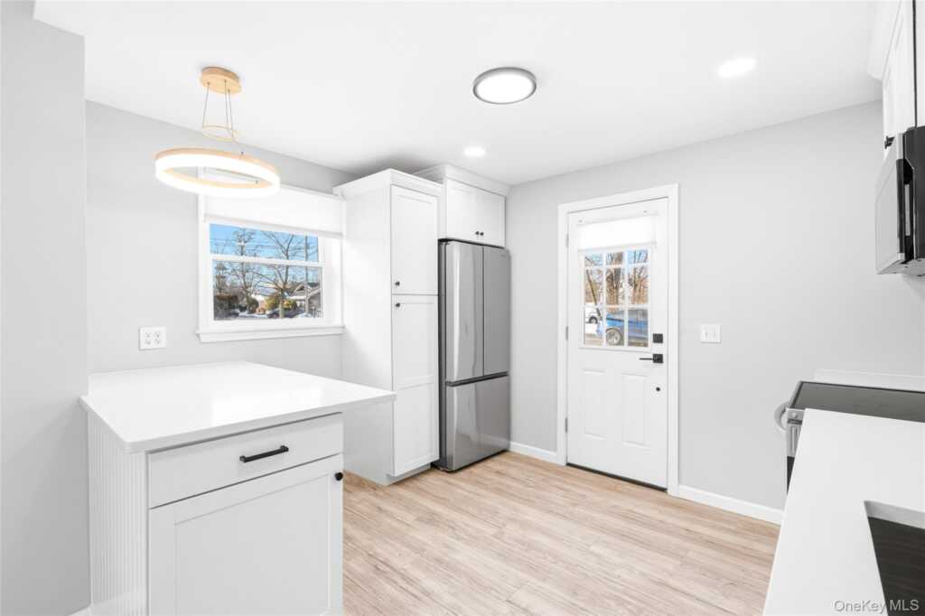 78 Maple Avenue, New City, NY 10956 - Photo 11 of 31