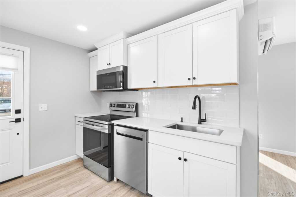 78 Maple Avenue, New City, NY 10956 - Photo 14 of 31