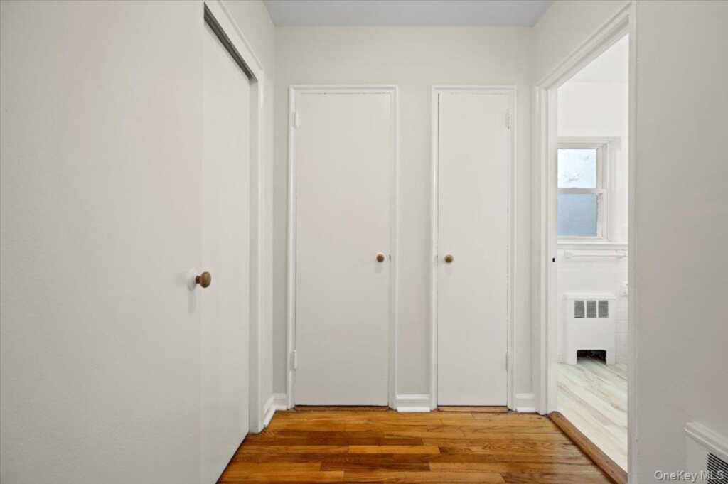 437 Pelham Road, Unit #B2, New Rochelle, NY 10805 - Photo 3 of 17