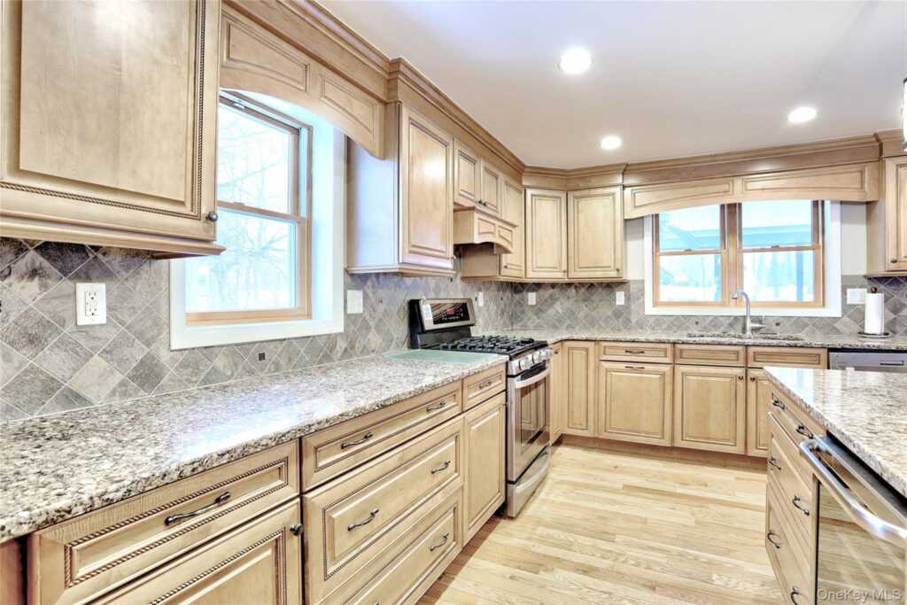 5 Raven Terrace, New City, NY 10956 - Photo 5 of 26