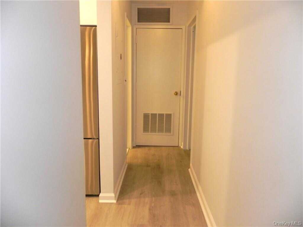 1250 North Avenue, Unit #209, New Rochelle, NY 10804 - Photo 11 of 27