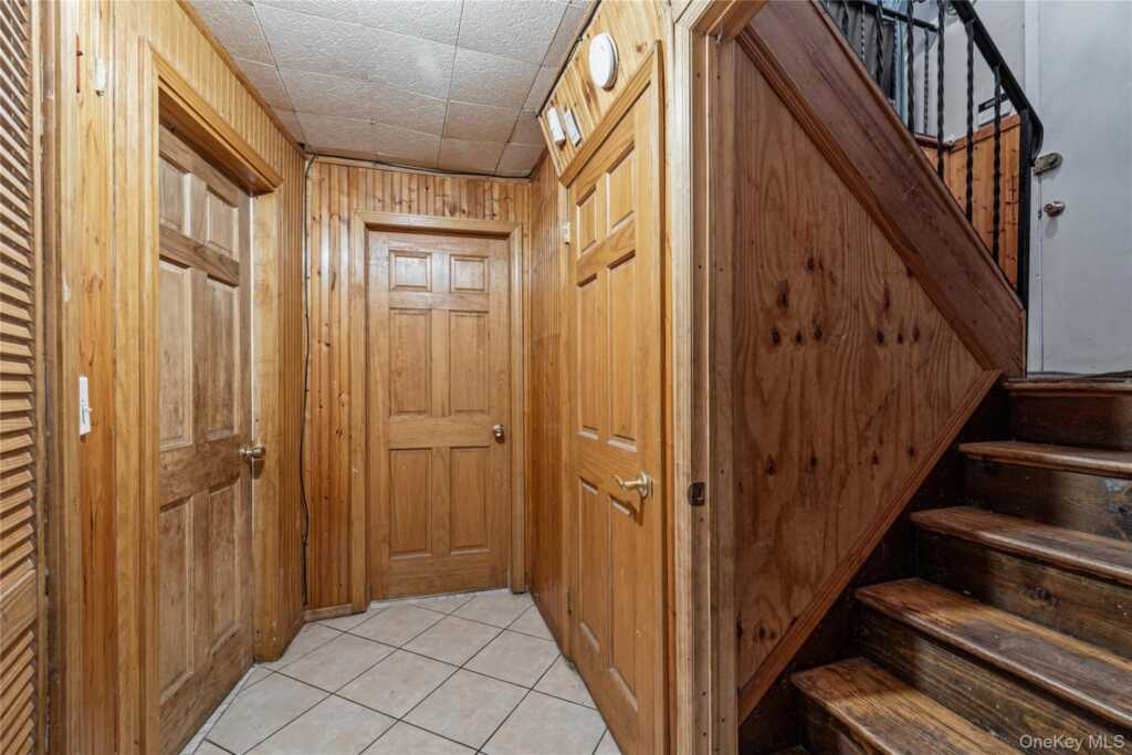 10 Valley Drive, Nanuet, NY 10954 - Photo 9 of 19