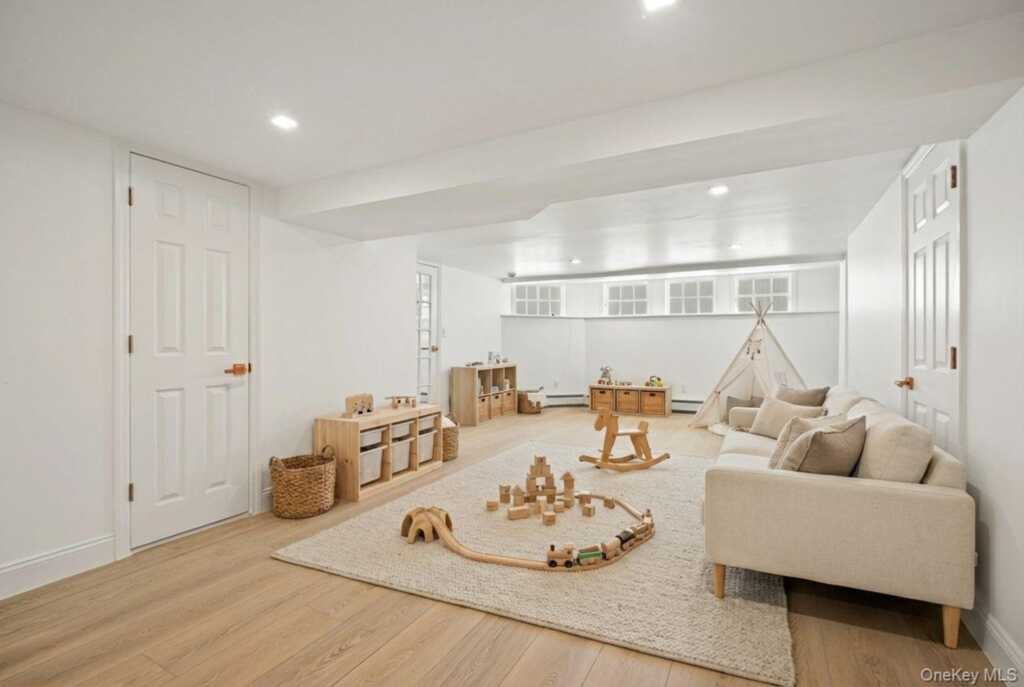 7 Fernwood Avenue, Rye, NY 10580 - Photo 18 of 25