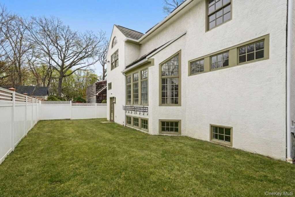 7 Fernwood Avenue, Rye, NY 10580 - Photo 21 of 25