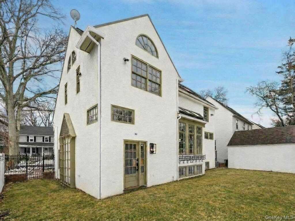 7 Fernwood Avenue, Rye, NY 10580 - Photo 22 of 25