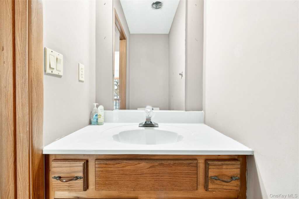 2 Wayne Avenue, Stony Point, NY 10980 - Photo 21 of 38