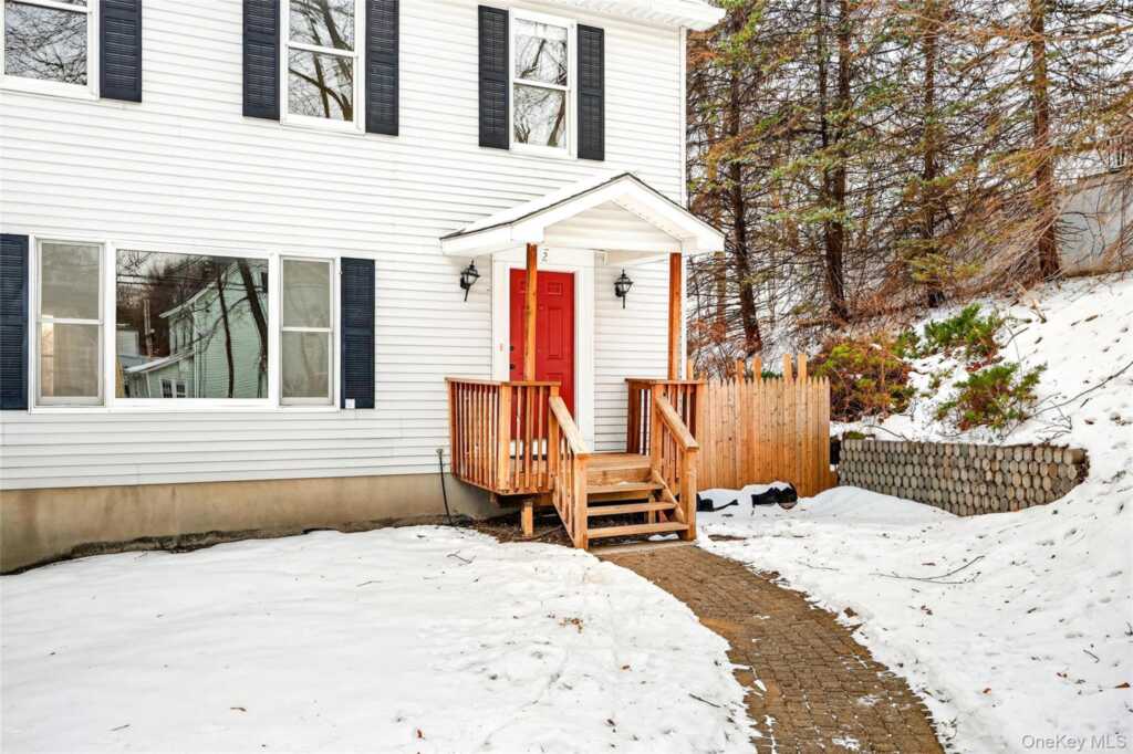 2 Wayne Avenue, Stony Point, NY 10980 - Photo 3 of 38