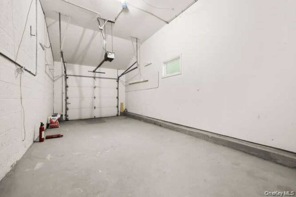 93 Seton Drive, New Rochelle, NY 10804 - Photo 19 of 31