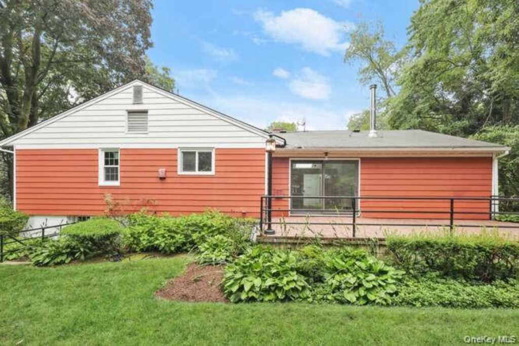 93 Seton Drive, New Rochelle, NY 10804 - Photo 28 of 31