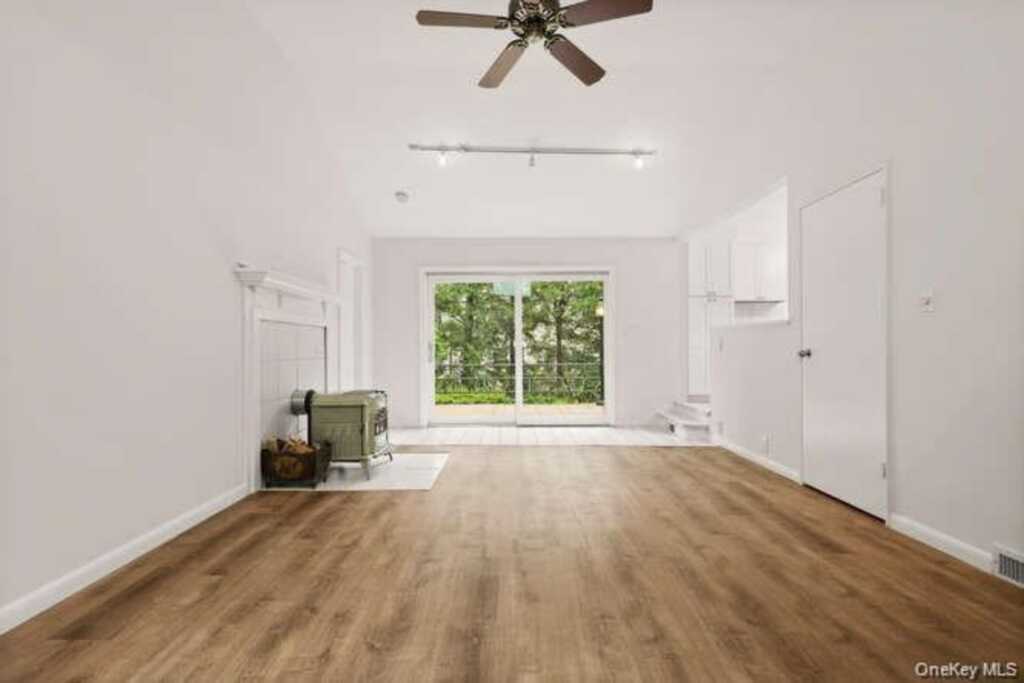 93 Seton Drive, New Rochelle, NY 10804 - Photo 3 of 31