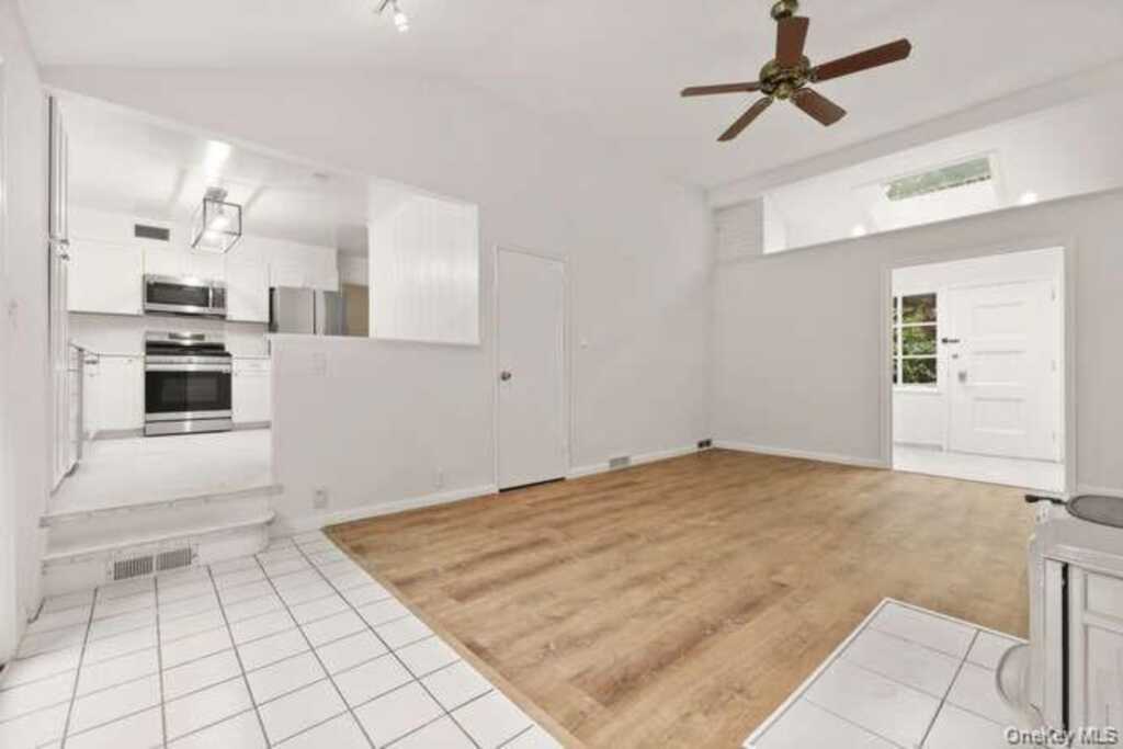 93 Seton Drive, New Rochelle, NY 10804 - Photo 9 of 31