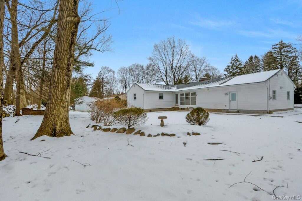 2 Milich Lane, New City, NY 10956 - Photo 3 of 35