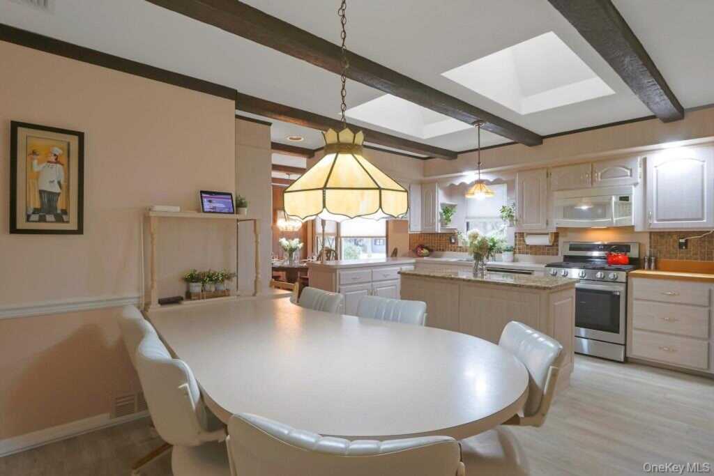 2 Milich Lane, New City, NY 10956 - Photo 9 of 35