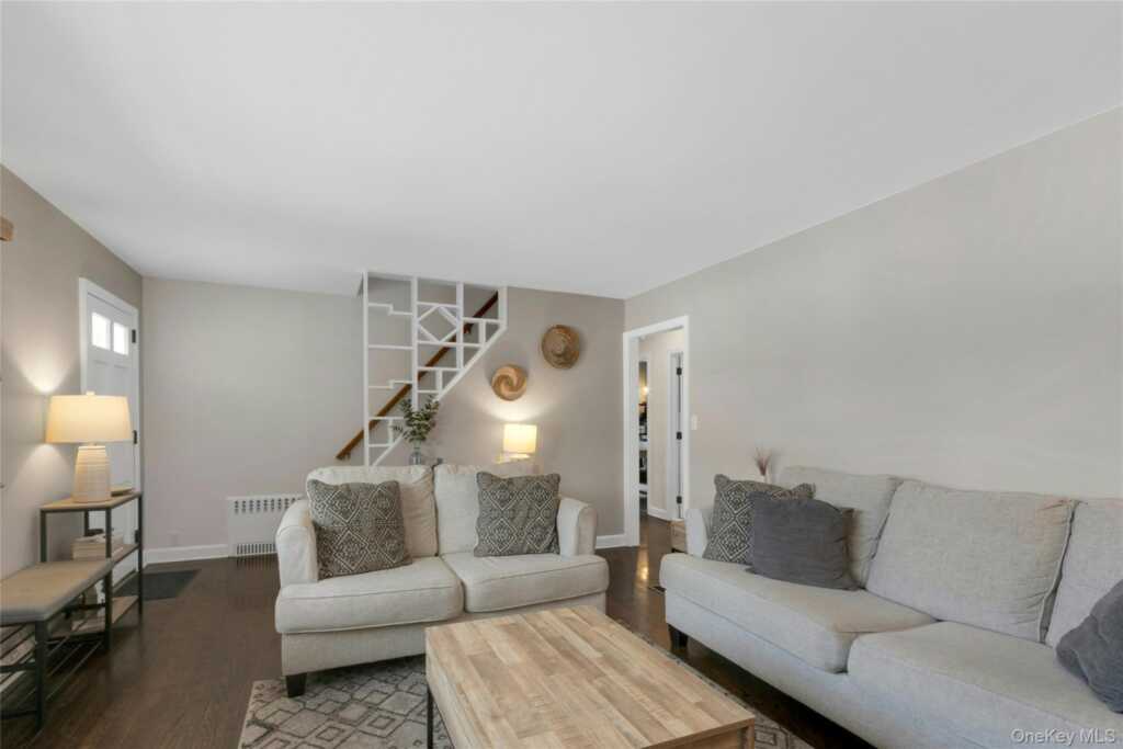 59 Sylvan Road, Rye, NY 10573 - Photo 5 of 35