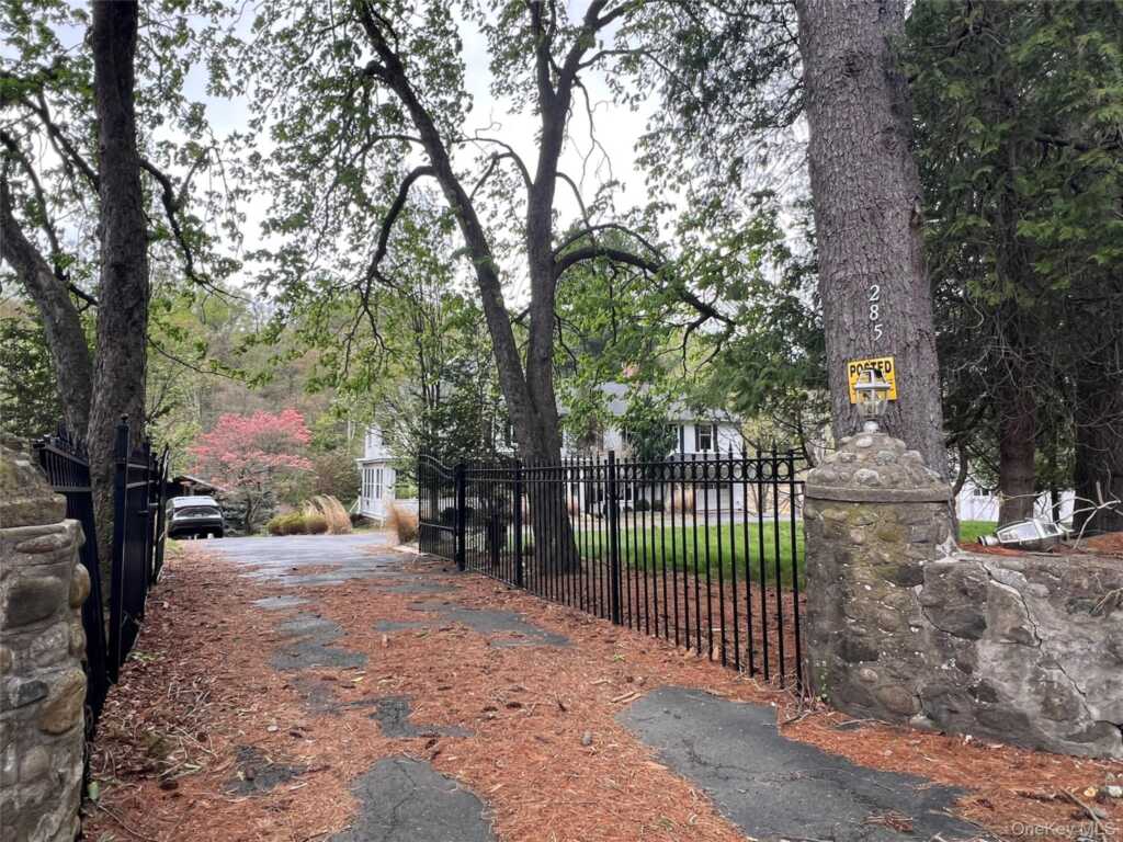 285 Bulsontown Road, Stony Point, NY 10980 - Photo 4 of 16