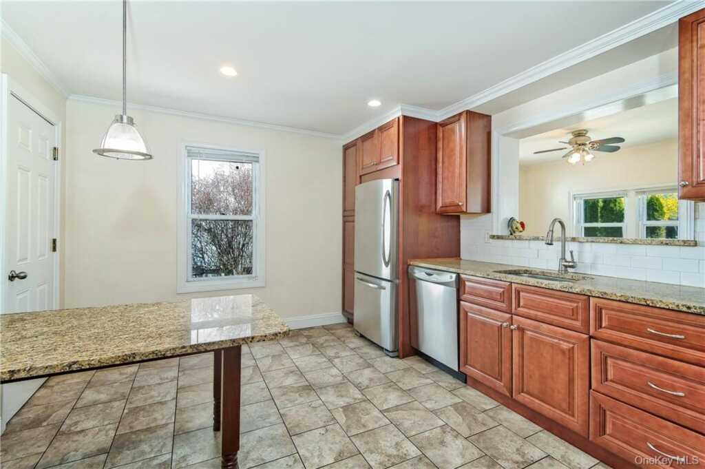 99 Maple Avenue, Unit #1, Rye, NY 10580 - Photo 4 of 27