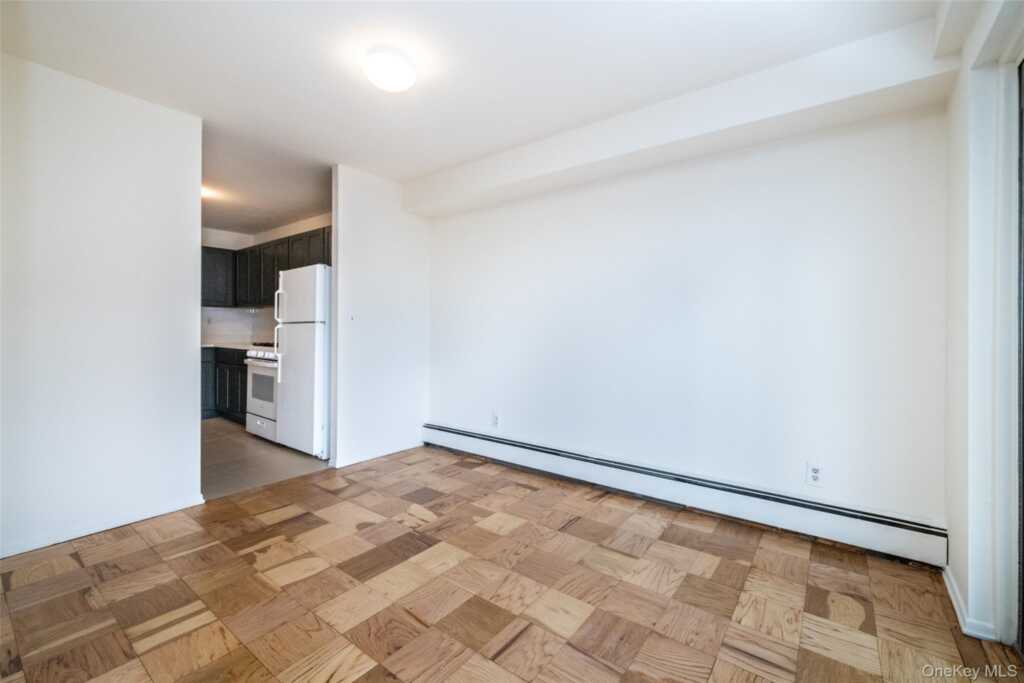 125 Lake Street, Unit #6-B North, White Plains, NY 10604 - Photo 4 of 18