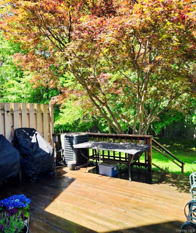 120 Brush Hollow Crescent, Rye, NY 10573 - Photo 13 of 19