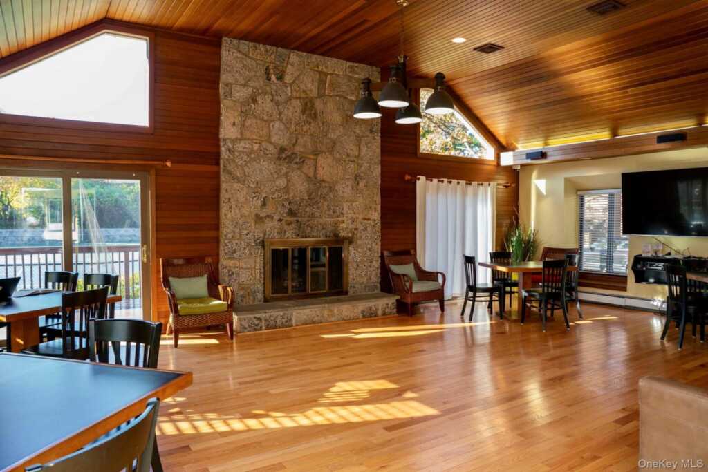 120 Brush Hollow Crescent, Rye, NY 10573 - Photo 15 of 19