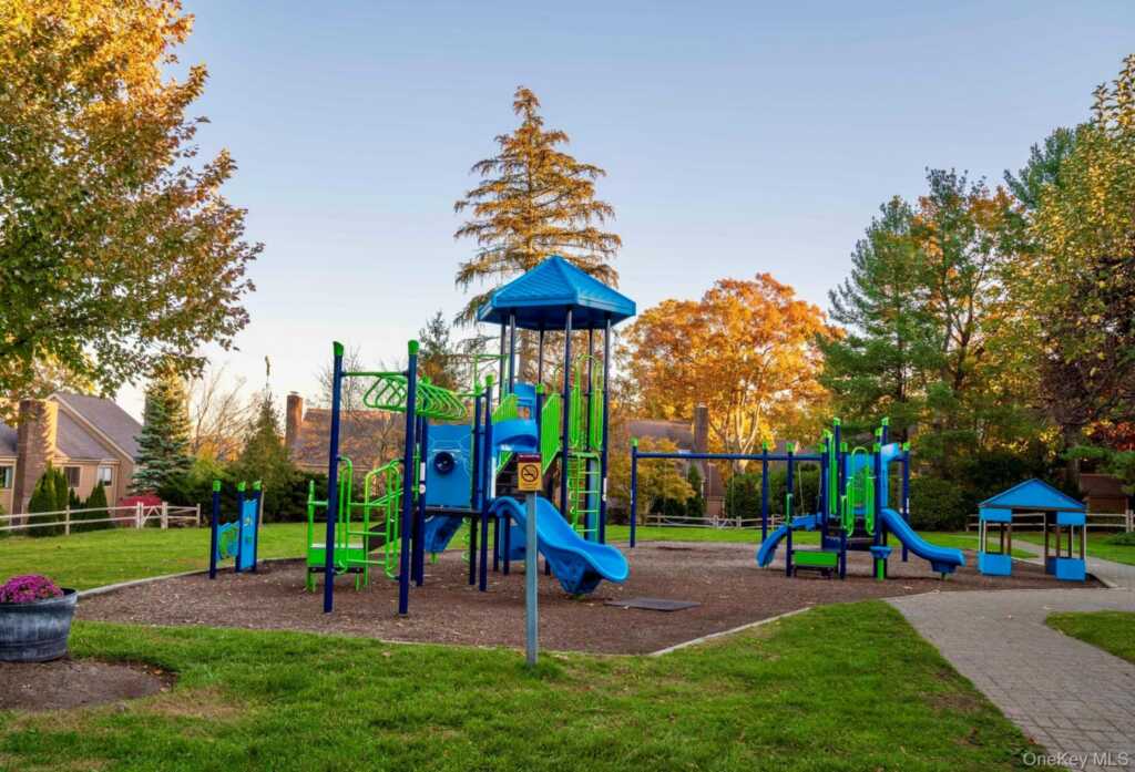 120 Brush Hollow Crescent, Rye, NY 10573 - Photo 17 of 19