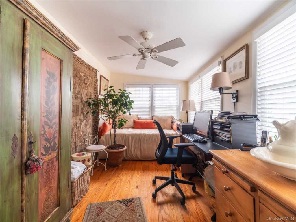 8 Ridgeland Terrace, Rye, NY 10580 - Photo 18 of 22