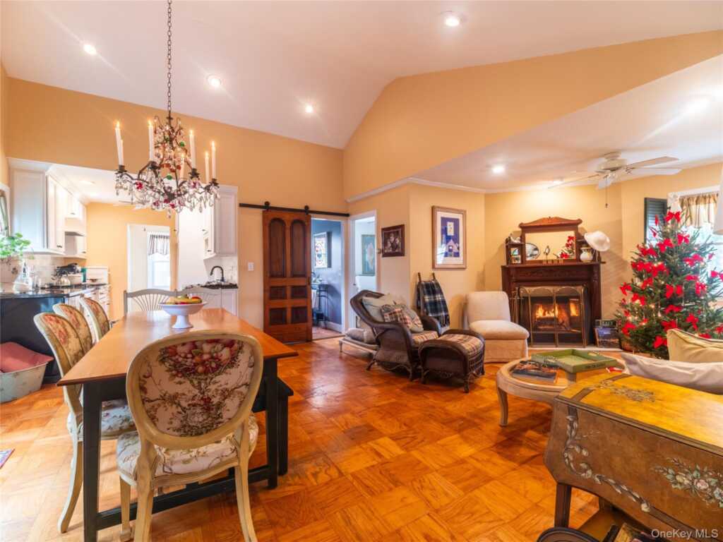 8 Ridgeland Terrace, Rye, NY 10580 - Photo 9 of 22