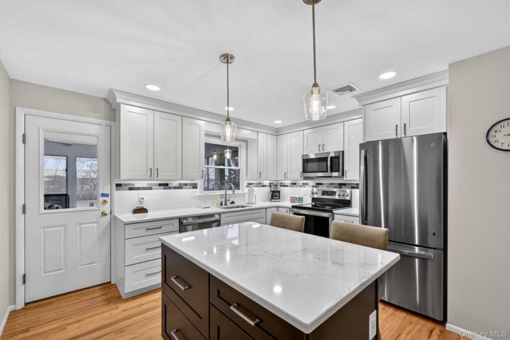 122 Jay Street, Stony Point, NY 10980 - Photo 10 of 41