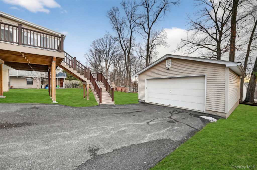 122 Jay Street, Stony Point, NY 10980 - Photo 30 of 41