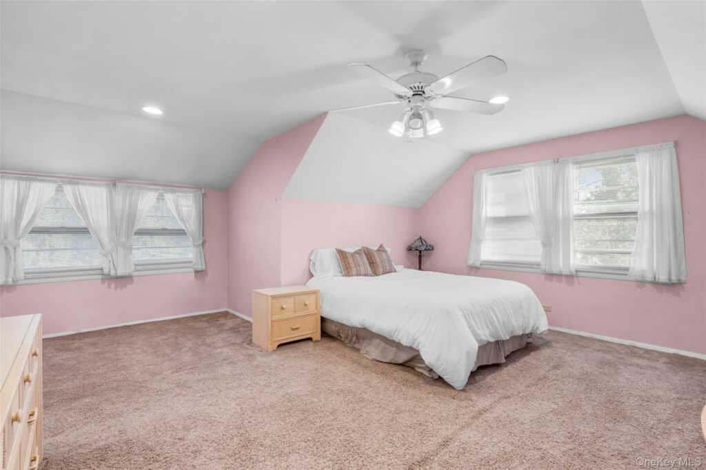 226 Guion Drive, Rye, NY 10543 - Photo 33 of 49