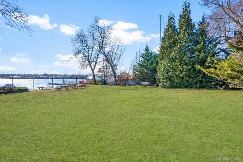 226 Guion Drive, Rye, NY 10543 - Photo 45 of 49