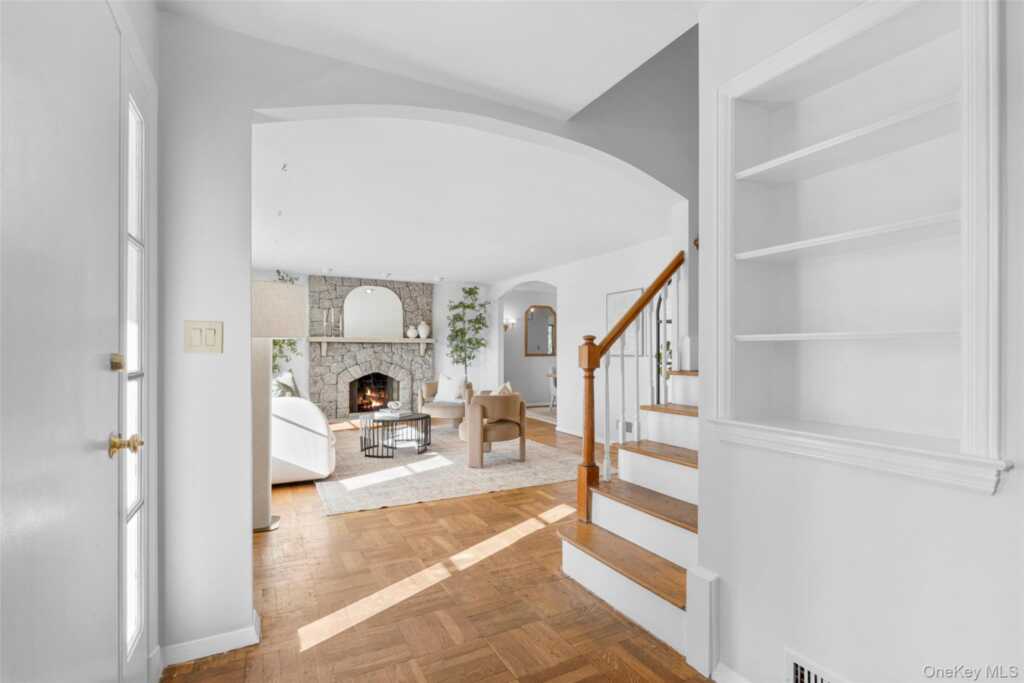 226 Guion Drive, Rye, NY 10543 - Photo 7 of 49