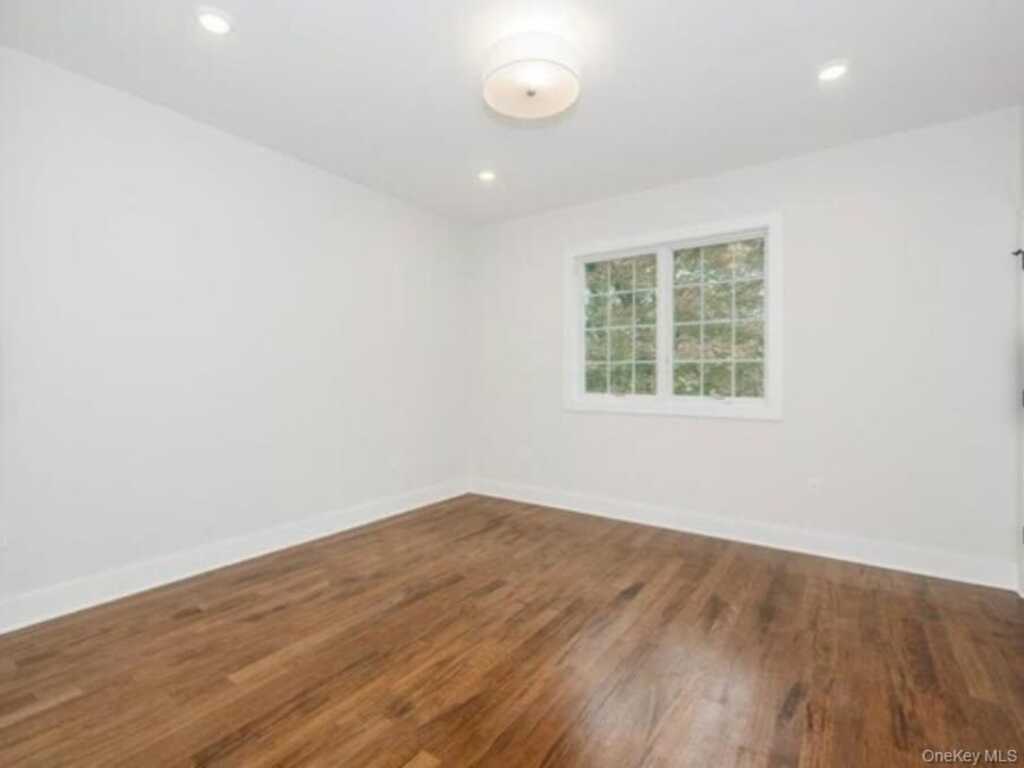 142 Maple Avenue, Rye, NY 10580 - Photo 3 of 8