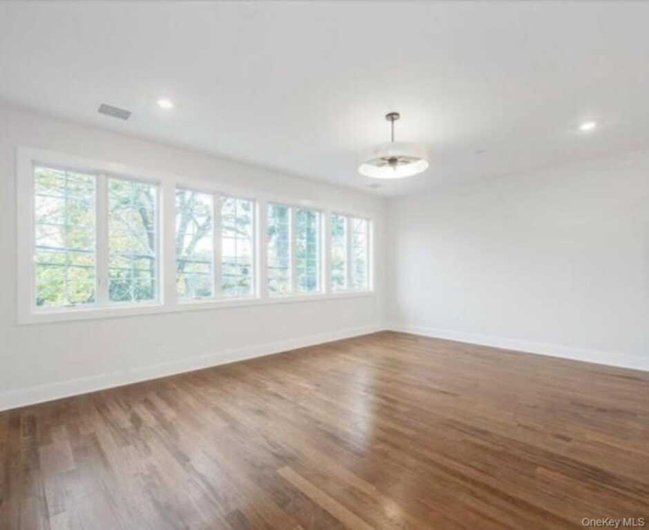 142 Maple Avenue, Rye, NY 10580 - Photo 7 of 8