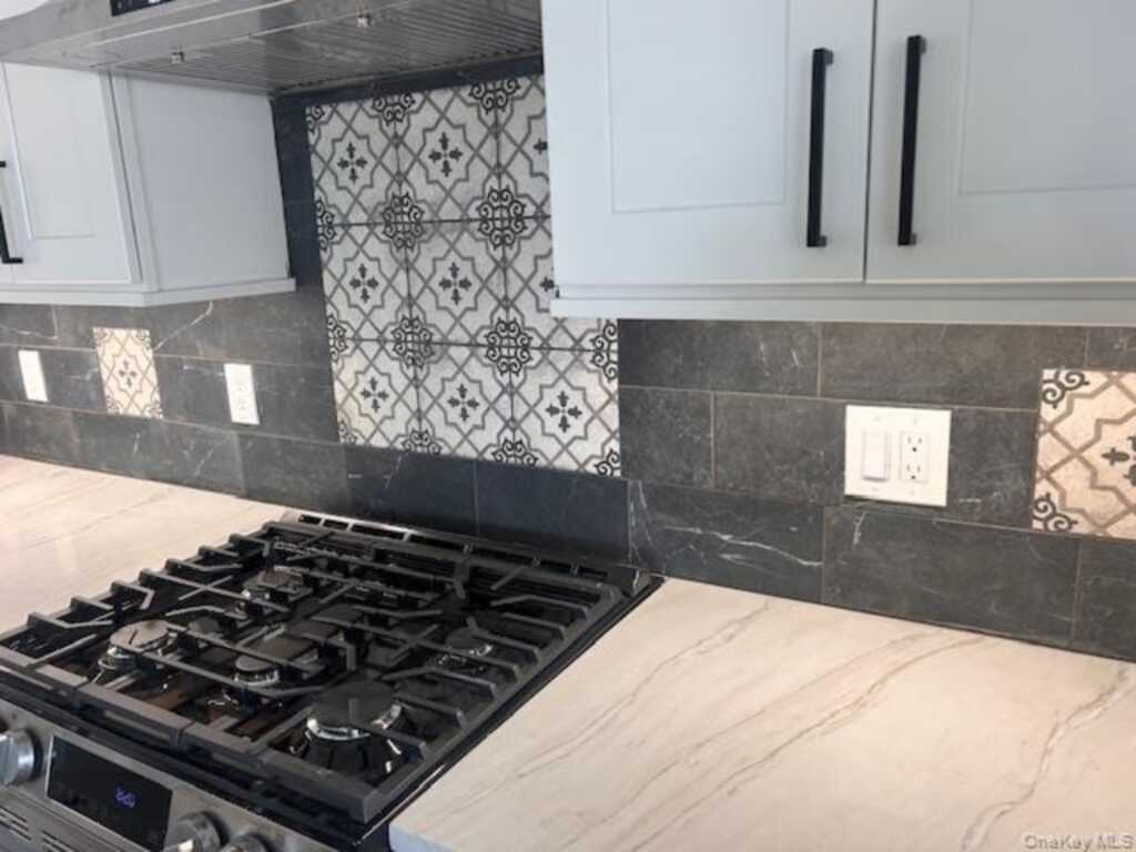 74 Beach Road, Stony Point, NY 10980 - Photo 10 of 39