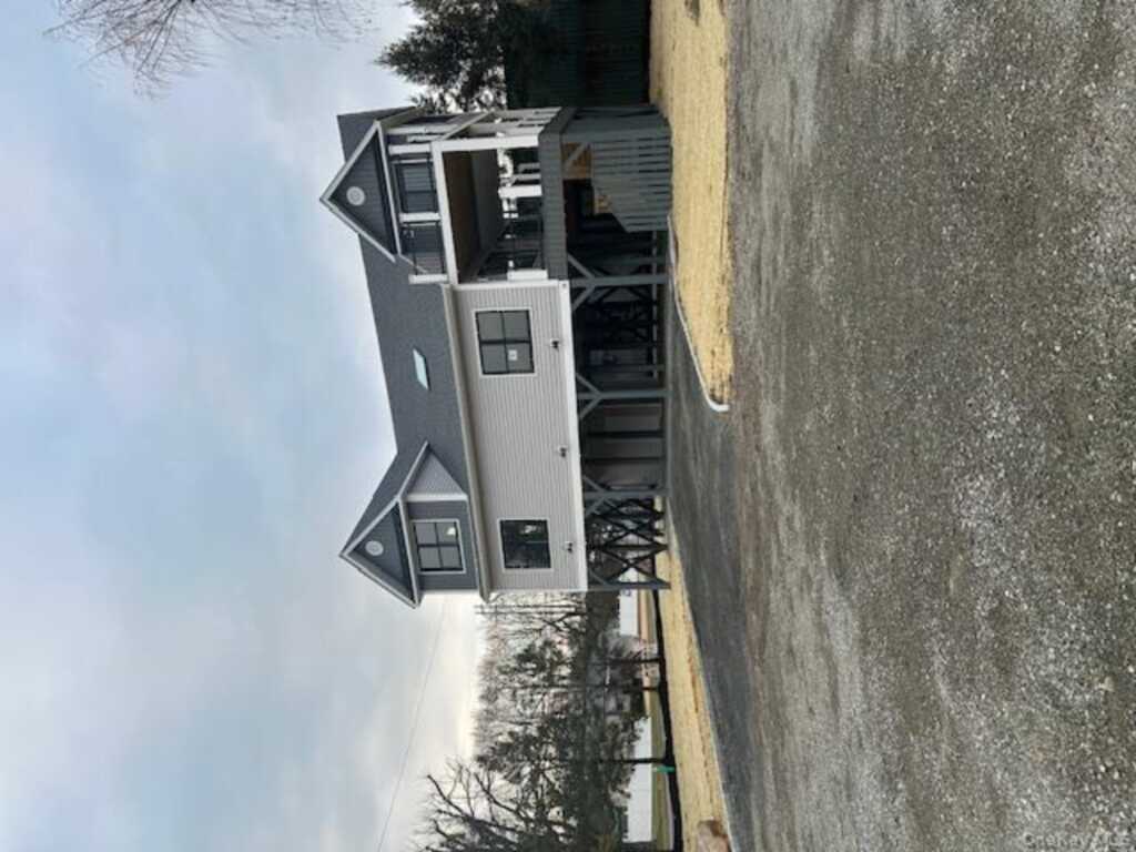 74 Beach Road, Stony Point, NY 10980 - Photo 2 of 39