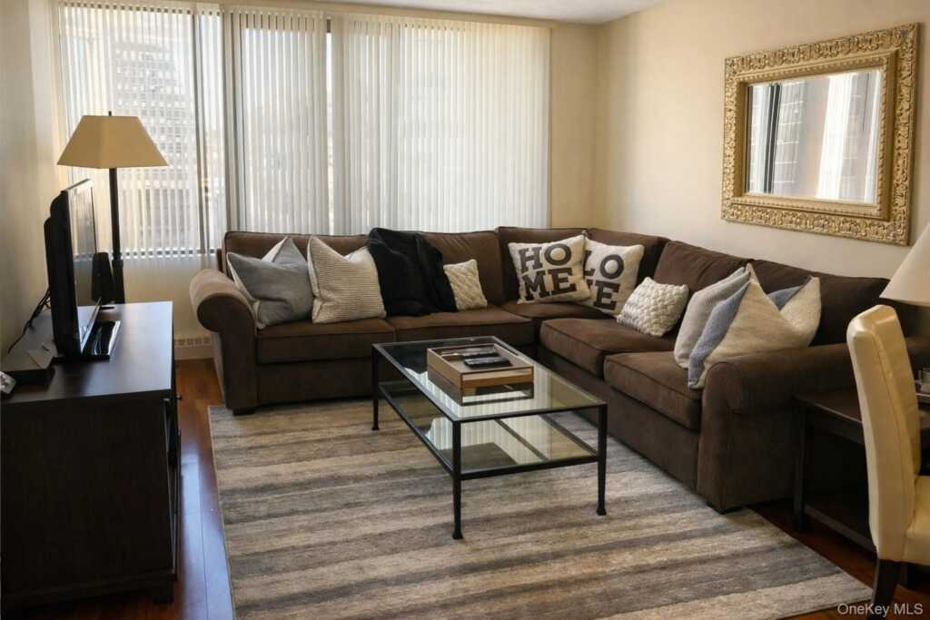 4 Martine Avenue, Unit #1001, White Plains, NY 10606