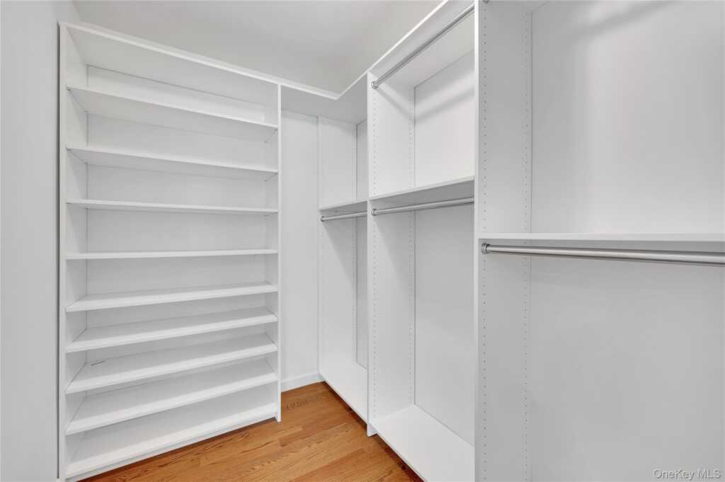 422 Midland Avenue, Rye, NY 10580 - Photo 15 of 24