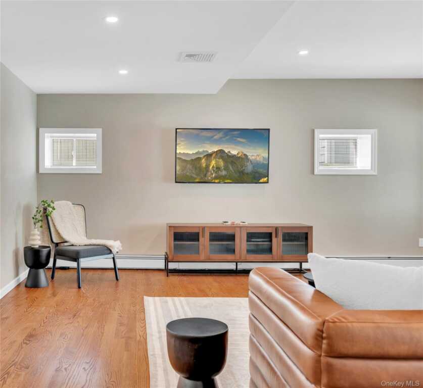 422 Midland Avenue, Rye, NY 10580 - Photo 8 of 24