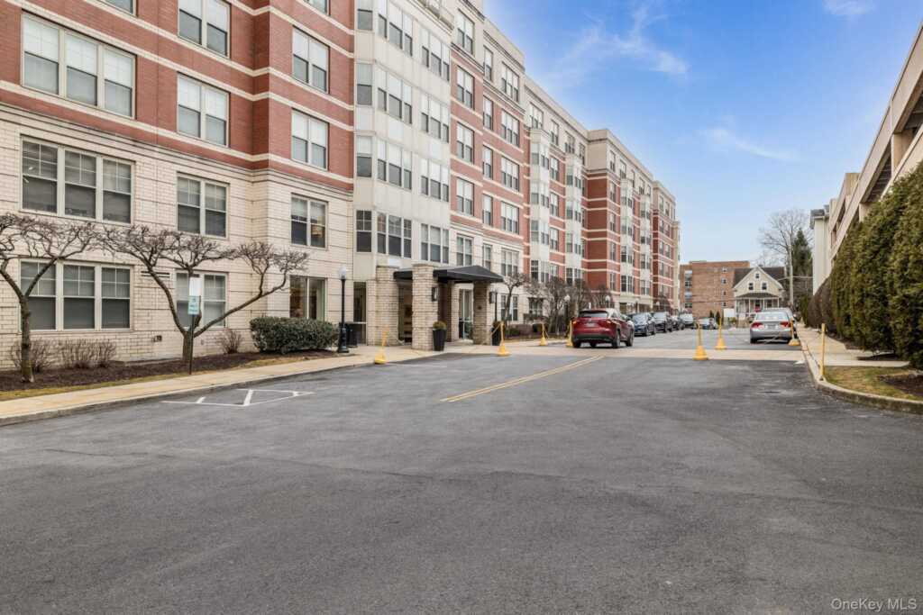 300 Mamaroneck Avenue, Unit #417, White Plains, NY 10605 - Photo 6 of 17