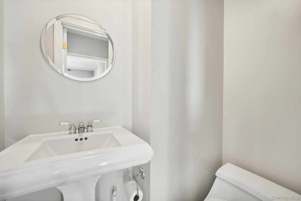 1007 Route 9W, Nyack, NY 10960 - Photo 19 of 45