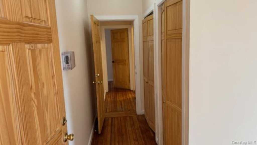 25 Tibbits Avenue, White Plains, NY 10606 - Photo 15 of 17