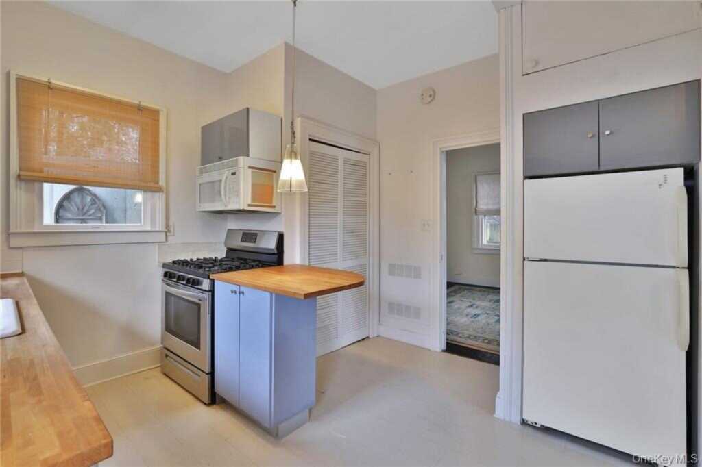 20 Stevenson Street, Unit #B, Piermont, NY 10968 - Photo 4 of 14