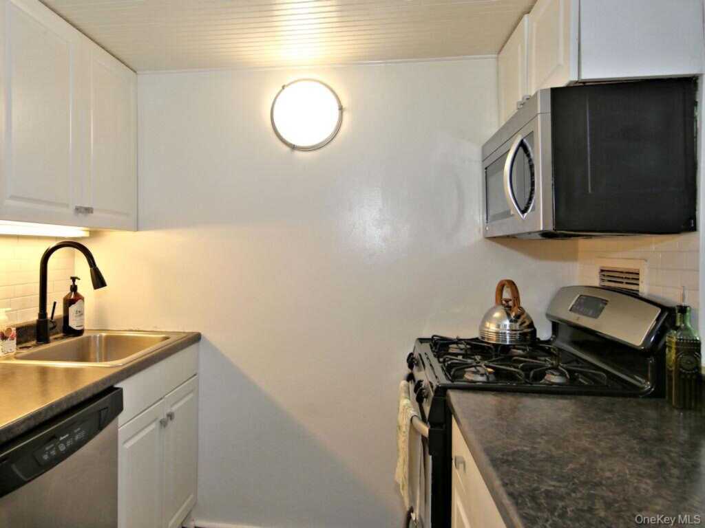 1 Landmark Square, Unit #410, Rye, NY 10573 - Photo 5 of 17