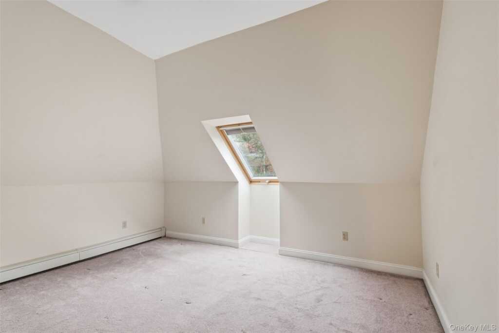 11 Oakdale Manor, Suffern, NY 10901 - Photo 25 of 38