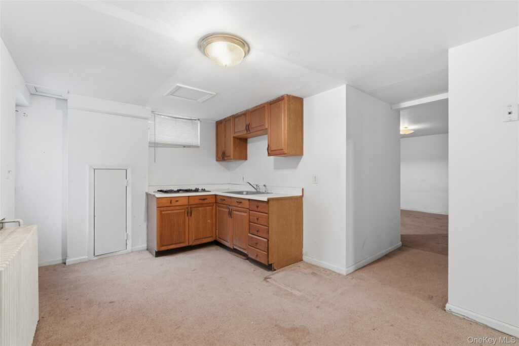 11 Oakdale Manor, Suffern, NY 10901 - Photo 34 of 38