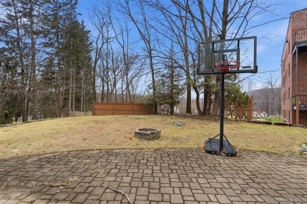 11 Oakdale Manor, Suffern, NY 10901 - Photo 38 of 38