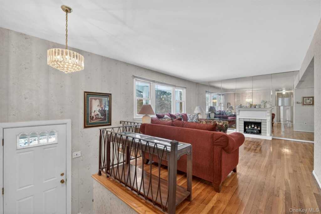 32 Franck Road, Stony Point, NY 10980 - Photo 10 of 48