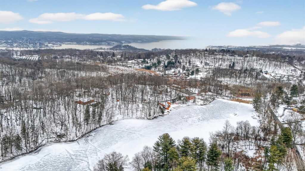 32 Franck Road, Stony Point, NY 10980 - Photo 7 of 48